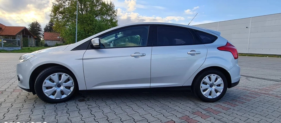 Ford Focus cena 25700 przebieg: 168500, rok produkcji 2013 z Góra małe 137